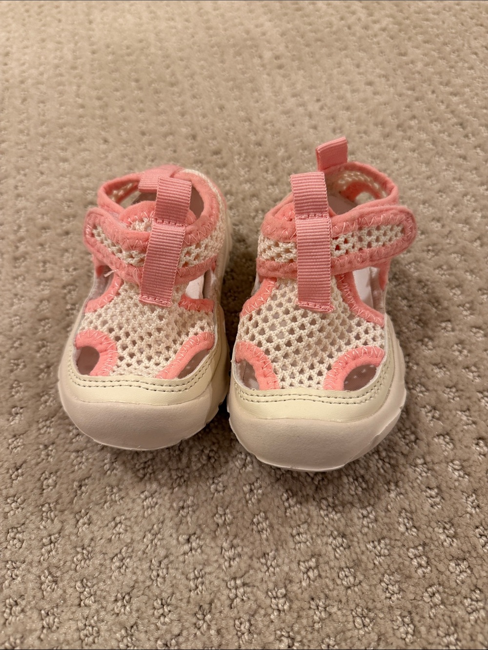Kids Breathable Pink and Cream Mesh Hook-and-Loop Sandals